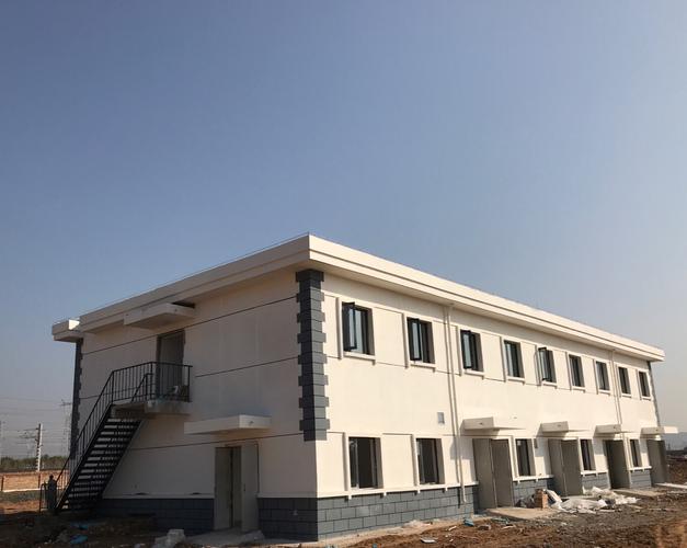 中铁六局集团代建京张铁路站前工程房屋建筑工程施工综述